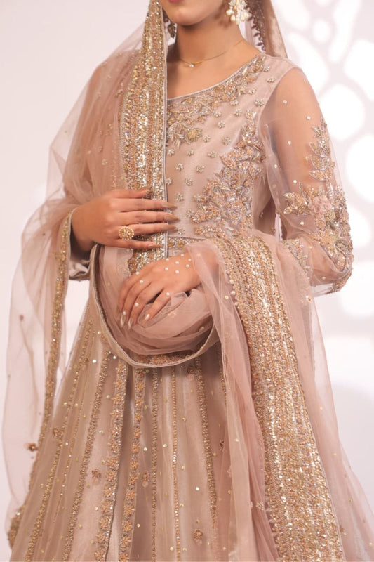 Statement Sleeves in Bridal Fashion: Drama That Works