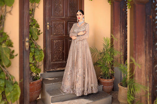 Elegance Personified: The Allure of Fancy Maxi Dresses