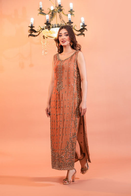 The Best Fashion Trends for Petite Women: Style Tips to Look Taller