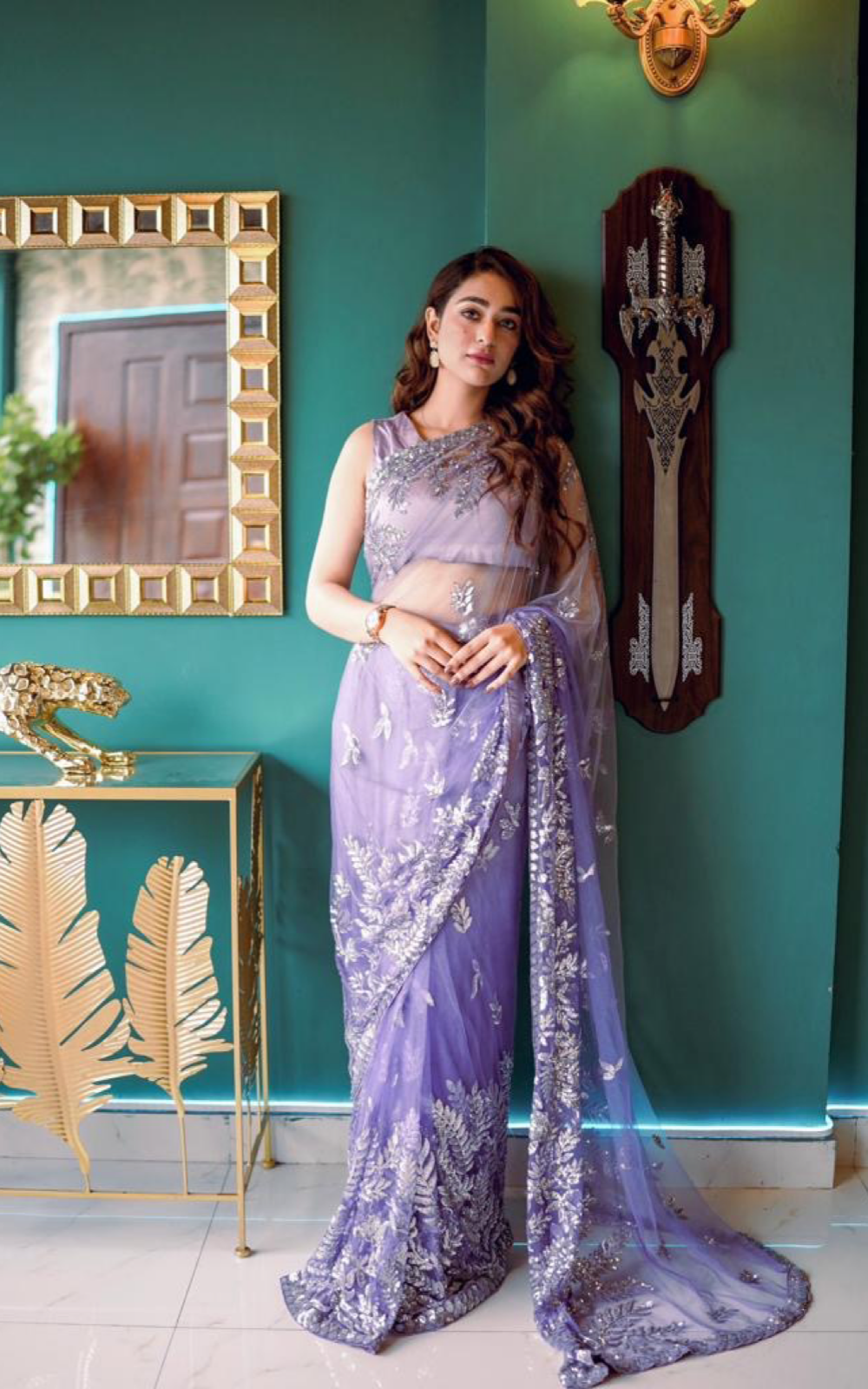 PURPLE AND SILVER SEQUENCE SAARI USC - 158